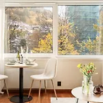 Modern Suites, Excellent Location In The Heart Of