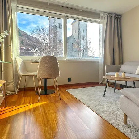 Apartment Modern Suites, Excellent Location In The Heart Of *