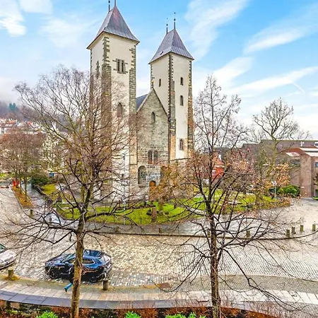 Modern Suites, Excellent Location In The Heart Of Apartment *