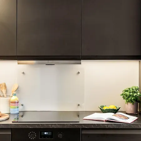 Apartamento Modern Suites, Excellent Location In The Heart Of