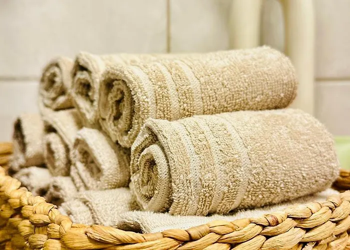 Апартаменты Modern Suites, Excellent Location In The Heart Of