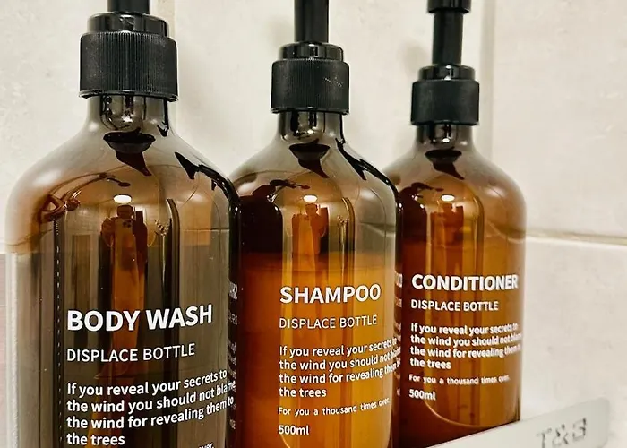 Modern Suites, Excellent Location In The Heart Of * Bergen