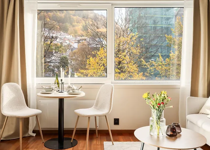 Modern Suites, Excellent Location In The Heart Of